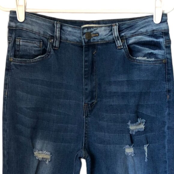 Most Wanted High Rise Slim Straight Leg Distressed  Denim Jeans Junior's Size 11 - Picture 3 of 13
